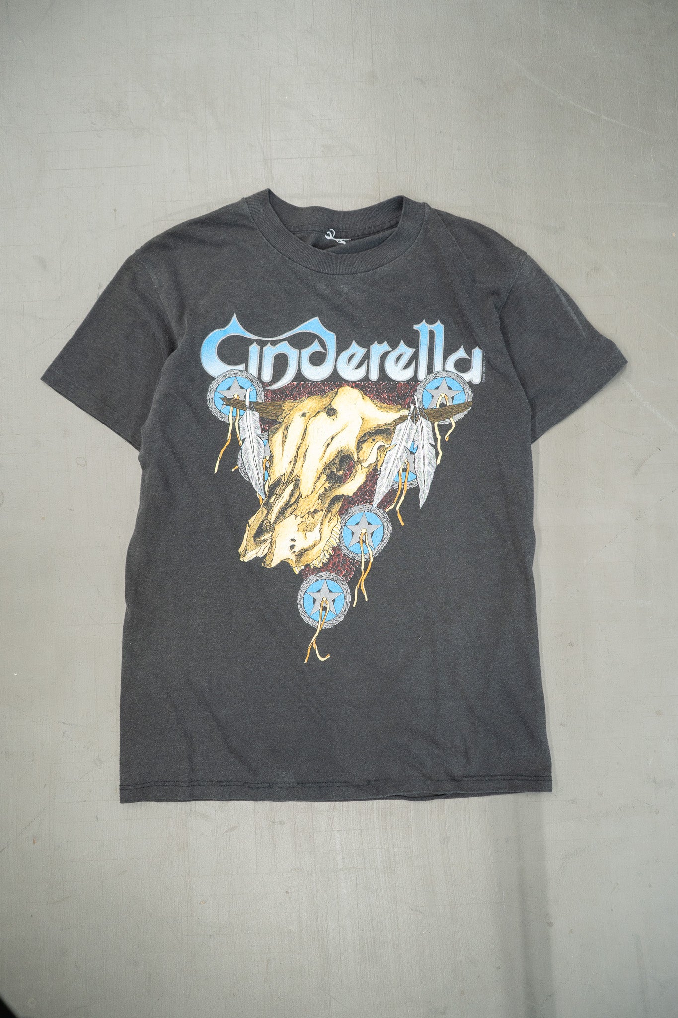 T-SHIRT DE LA TOURNÉE CINDERALLA LONG COLD WINTER 1988