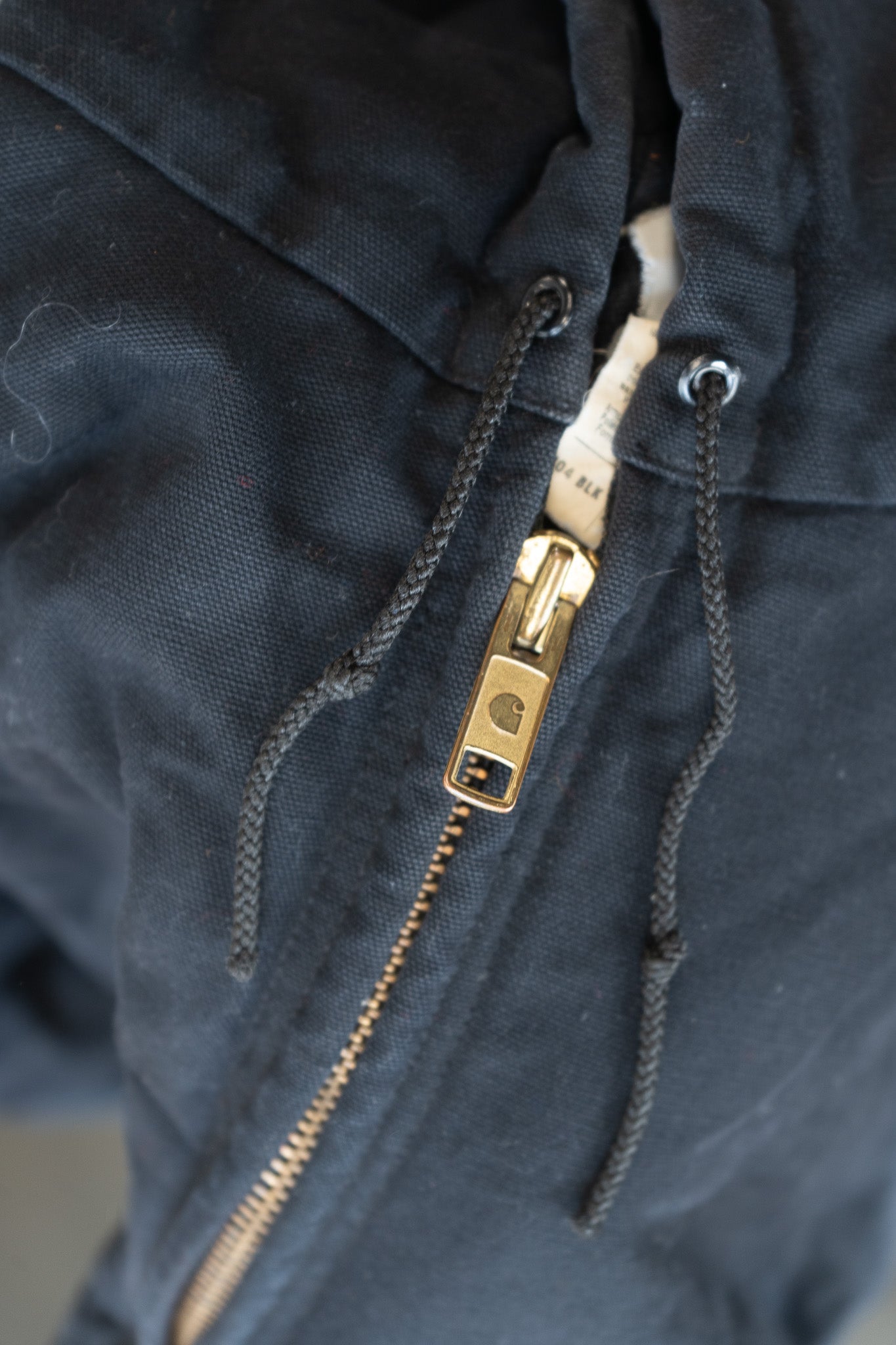 VESTE CARHARTT J04 NOIRE DES ANNÉES 2000