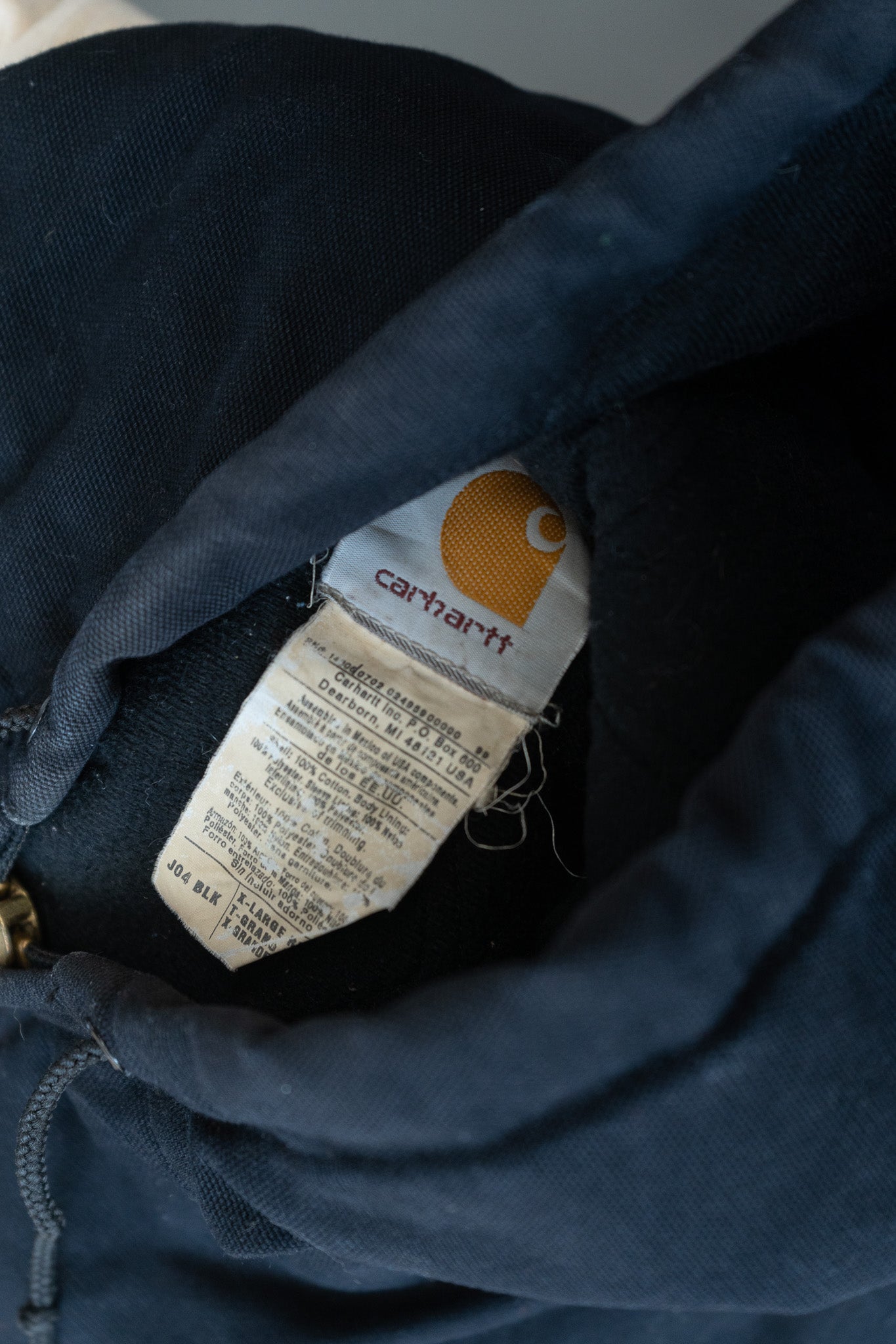 VESTE CARHARTT J04 NOIRE DES ANNÉES 2000