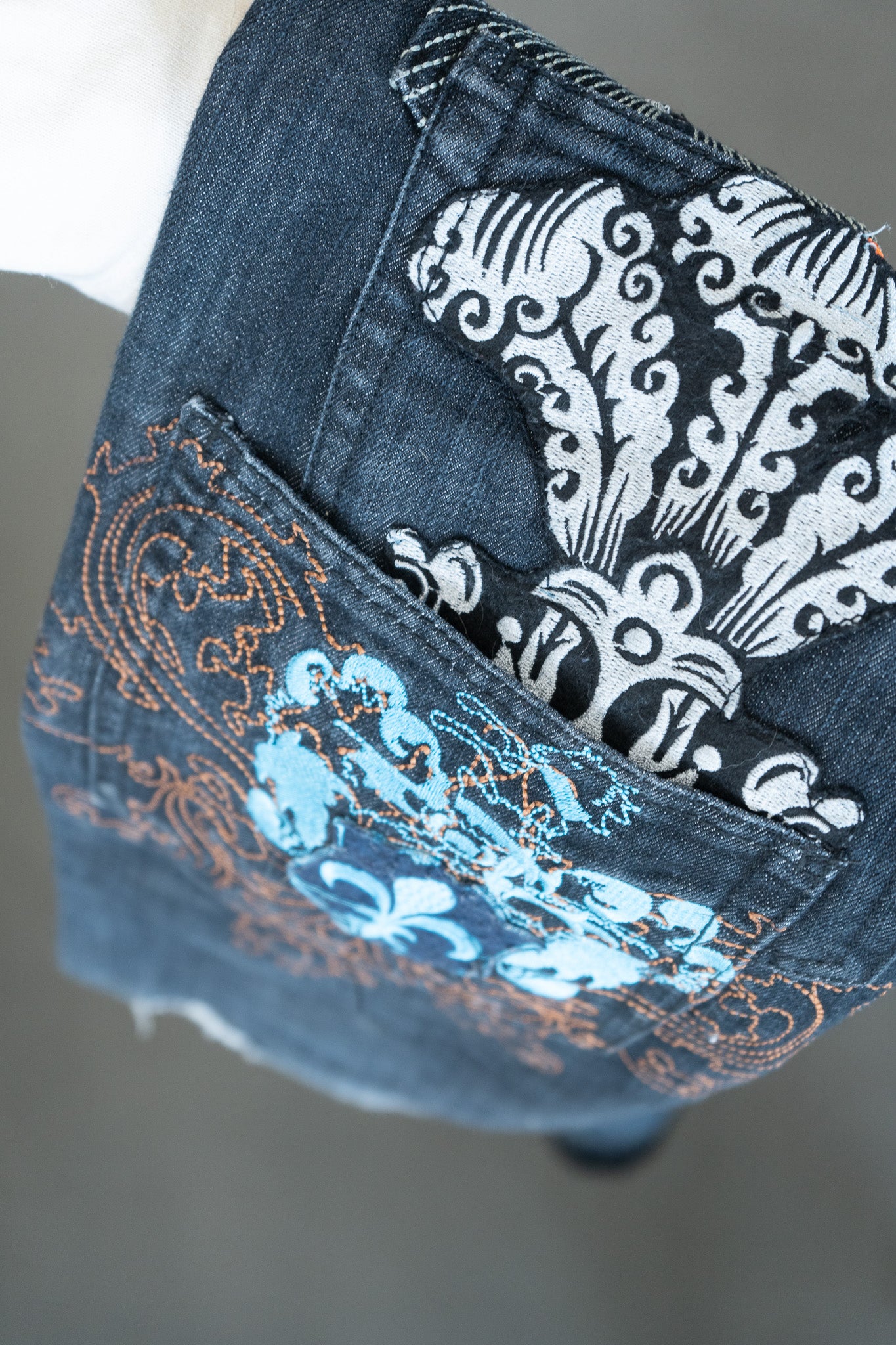 PANTALON BAGGY EN DENIM BRODÉ À 8 POCHES MUKAWEAR DES ANNÉES 2000