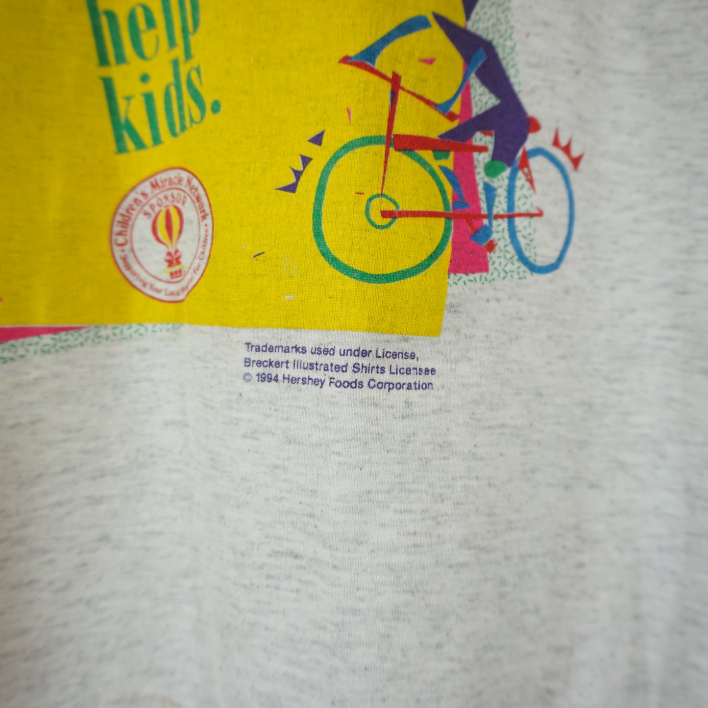 T-shirt graphique Hershey's Kids Charity 1994 (M)
