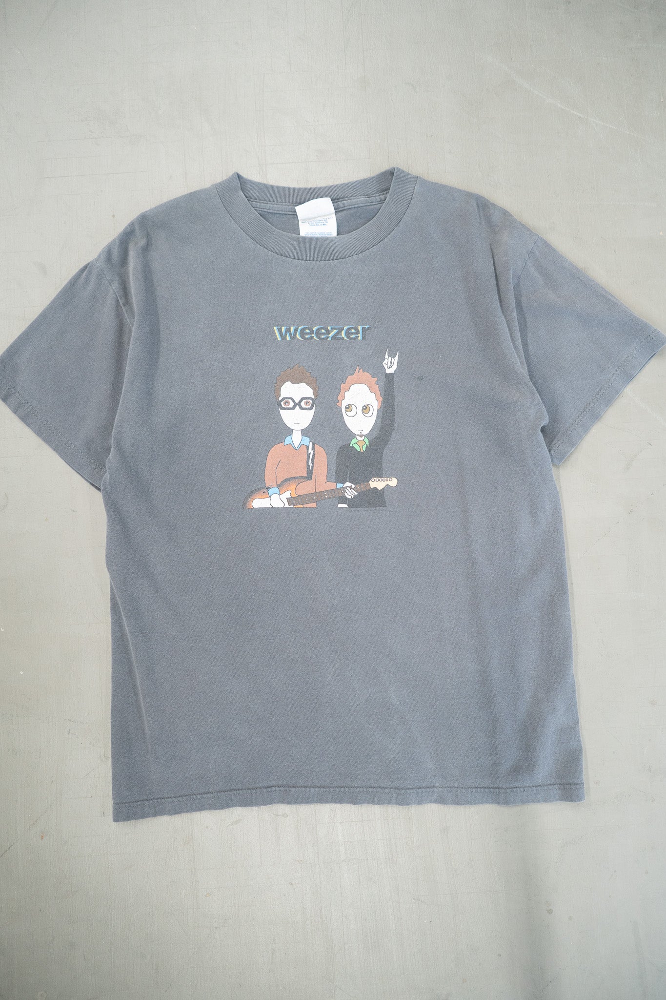 T-SHIRT DU GROUPE WEEZER 2002