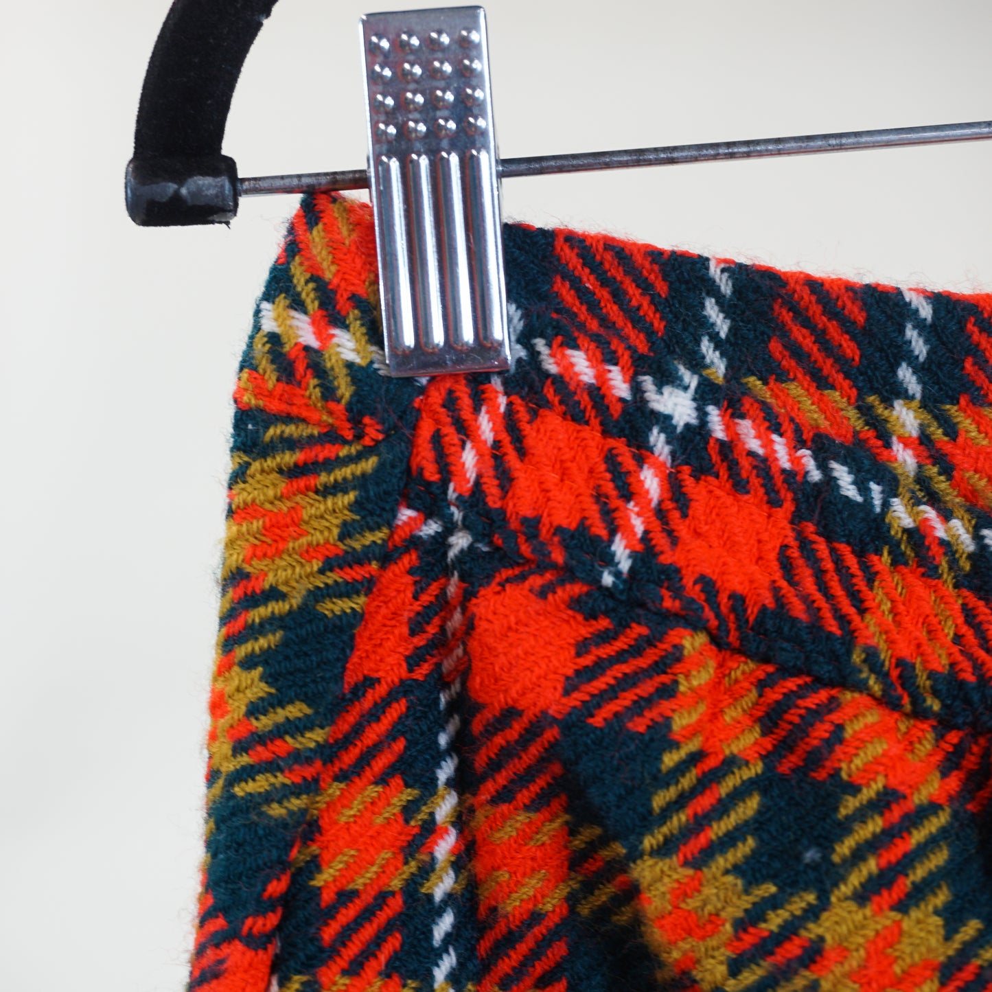 1980s Acrylic Knit Plaid Mini Skirt (26" Waist)